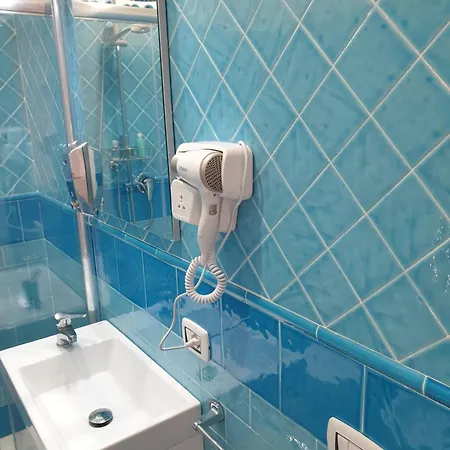 Dimora Costantino فندق مبيت وإفطار 4*