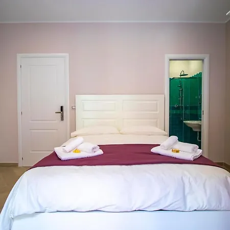 Dimora Costantino Bed and breakfast Nápoles