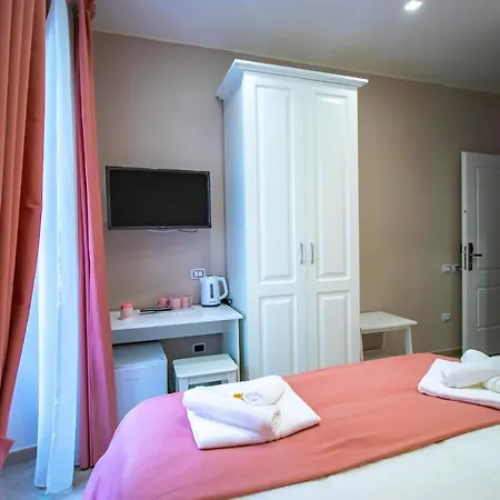 Dimora Costantino Bed and breakfast Nápoles